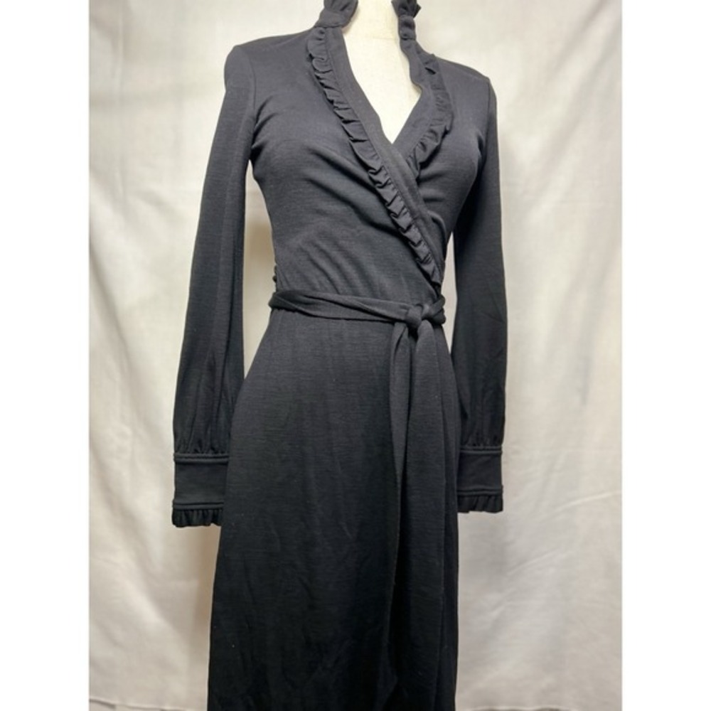 Diane Von Furstenberg Volante Gray Ruffle Trim Wrap Wool Dress Size 0 Wraparound
